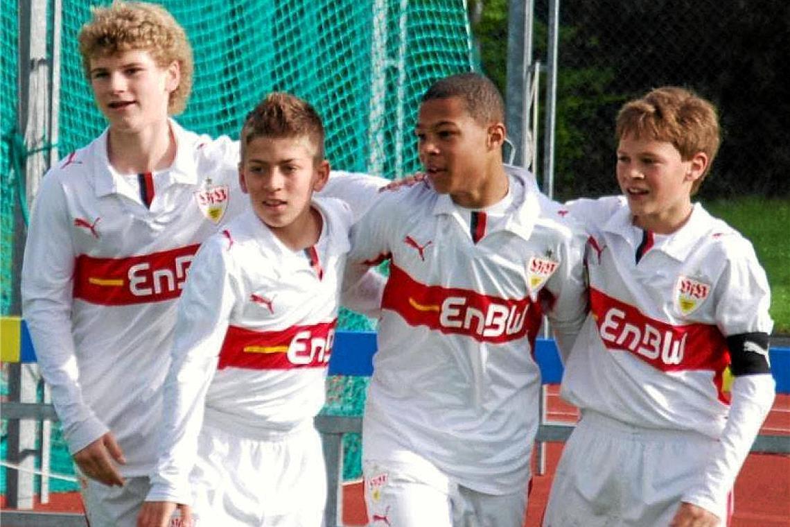 Einst gemeinsam in der VfB-Jugend am Ball: Marius Kunde (Zweiter von links) und die Nationalspieler Timo Werner (links), Serge Gnabry und Joshua Kimmich (rechts). Foto: privat