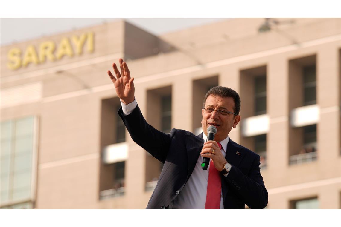 Ekrem Imamoglu gilt als Hoffnungsträger der türkischen Opposition. (Archivbild)