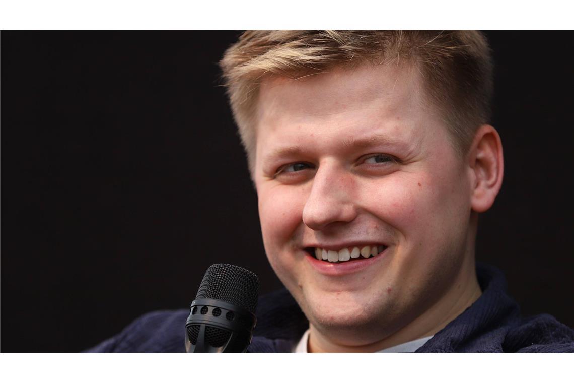 El Hotzo in sozialen Medien zurück – ausgerechnet mit Trump-Witzen El Hotzo witzelt wieder auf X und Co. Das schmeckt nicht allen. (Archivbild)