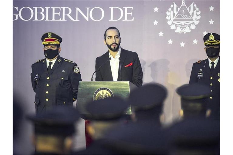 El Salvadors Präsident Nayib Bukele will das beschlagnahmte Parteigebäude zu einer Sporthalle für junge Athleten umfunktionieren. Foto: Camilo Freedman/SOPA Images via ZUMA Wire/dpa
