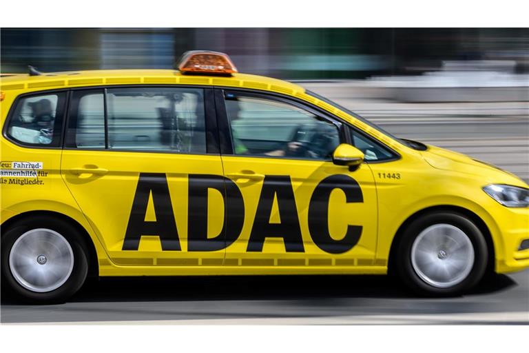Elektroautos brauchten 2024 sehr viel seltener Hilfe von den Pannenhelfern des ADAC. (Archivbild)