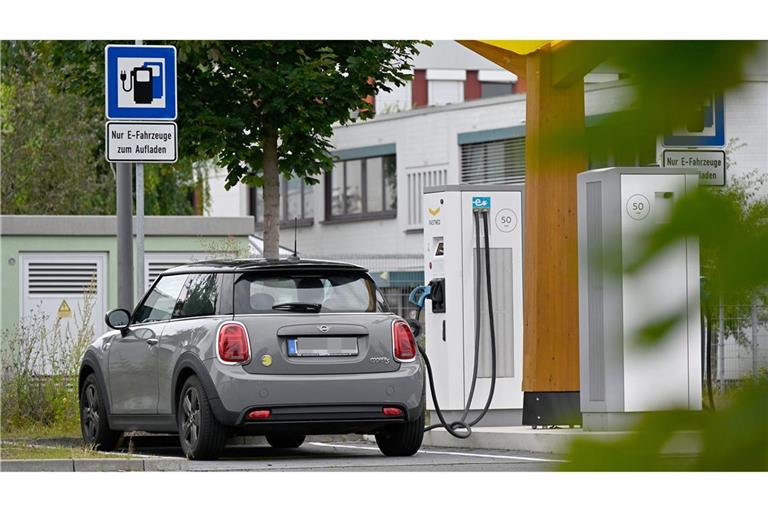 Elektroautos werden günstiger – doch noch kann sie sich nicht jeder leisten.