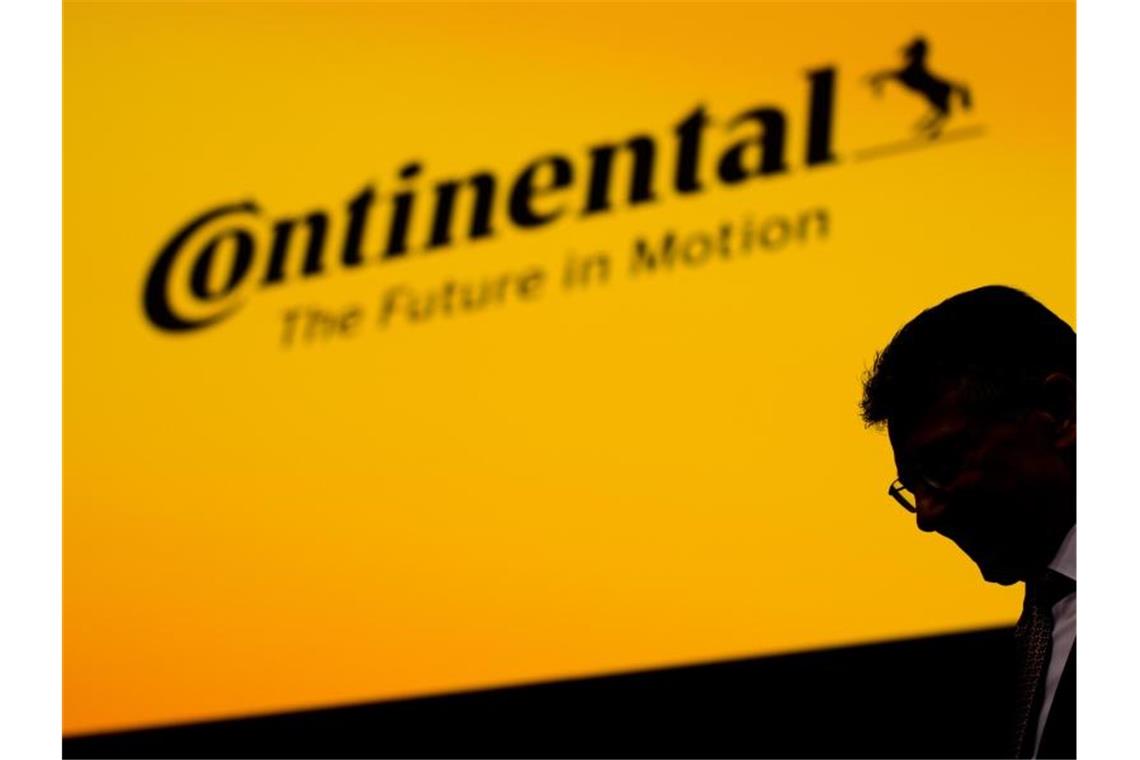 Der Conti-Chef geht - wer kommt? Elmar Degenhart ist von seinem Posten als Vorstandschef bei Continental zurückgetreten. Foto: Julian Stratenschulte/dpa