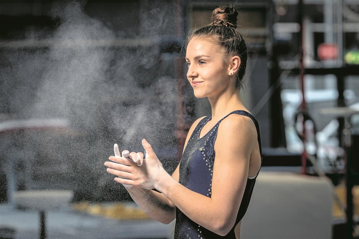 Emelie Petz gewinnt ihre Turnaufgabe Emelie Petz hat beim Battle der deutschen Spitzenturnerinnen mitgemacht. Foto: C. Cocks