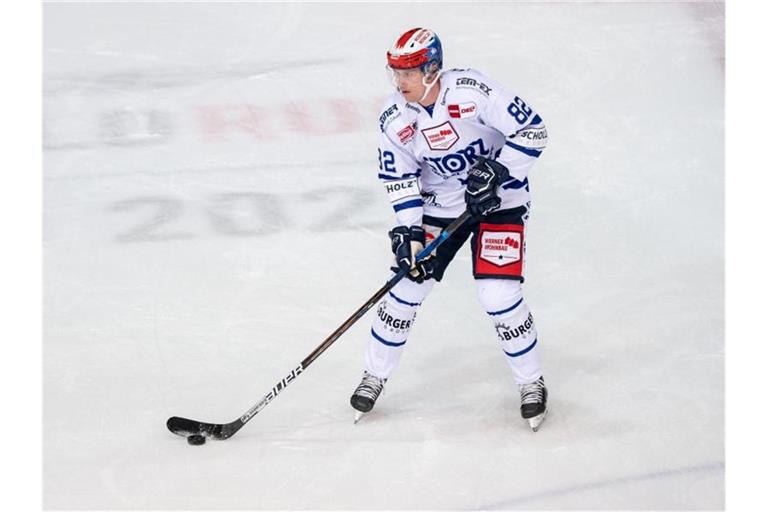 Emil Kristensen von den Schwenninger Wild Wings. Foto: Matthias Balk/dpa/Archiv