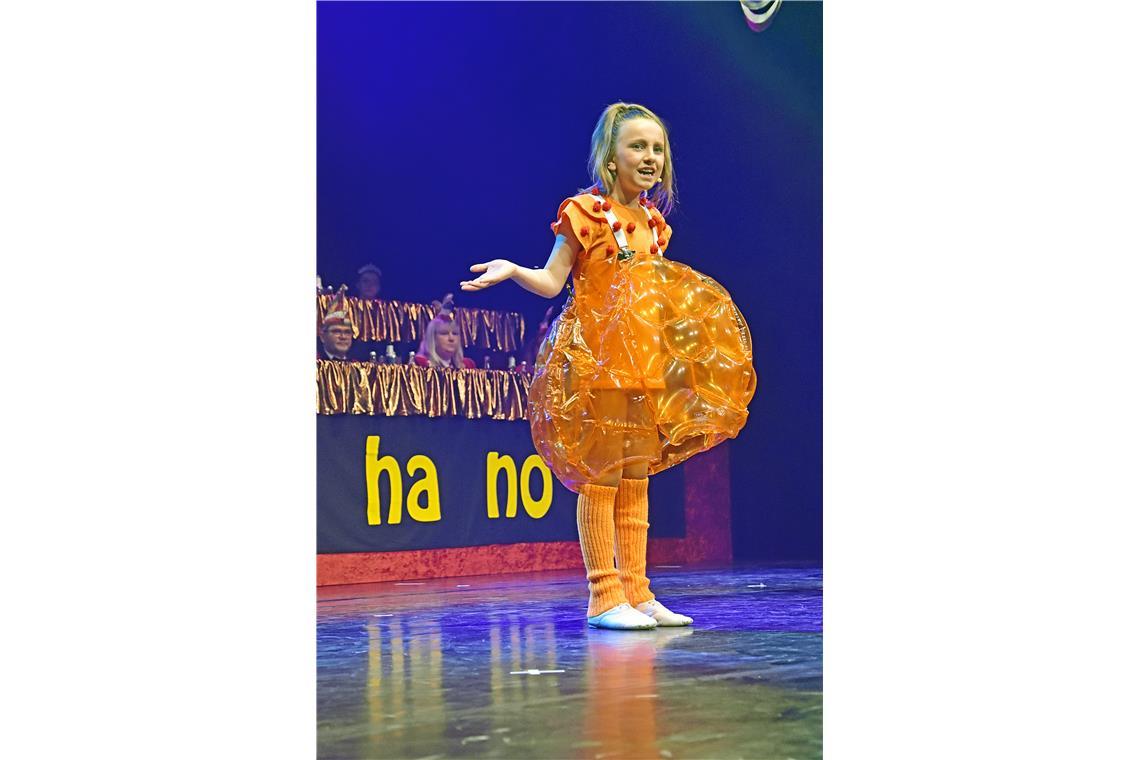 Emma Bunz in der Jugendbütt als Karnevals-Virus. Prunksitzung des Backnanger Kar...