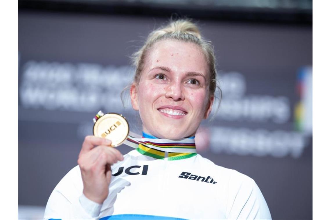 Emma Hinze hat mit dem deutschen Team viel zu verteidigen: Vier WM-Titel und insgesamt acht Medaillen hatte es 2020 in Berlin gegeben. Foto: Sebastian Gollnow/dpa