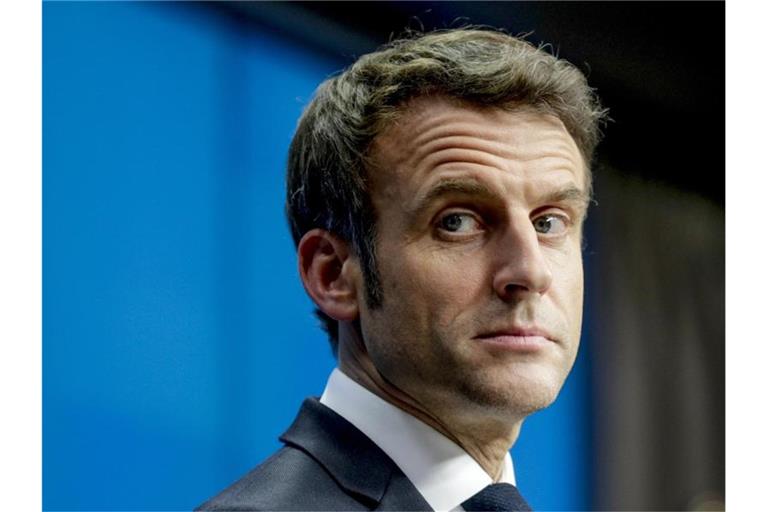 Emmanuel Macron hat mit Wladimir Putin telefoneirt. Foto: Olivier Hoslet/Pool EPA via AP/dpa