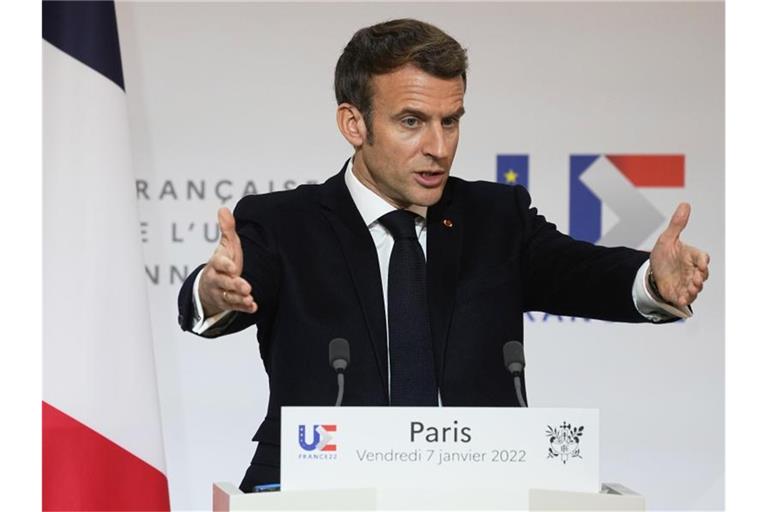 Emmanuel Macron ist wegen seiner Aussagen zu Ungeimpften teils heftig kritisiert worden. Foto: Michel Euler/Pool AP/dpa