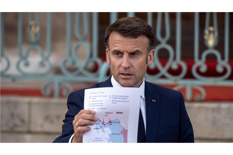 Emmanuel Macron: "Ukrainischer Boden wird de facto von Stützpunkten aus angegriffen, die sich in Russland befinden."