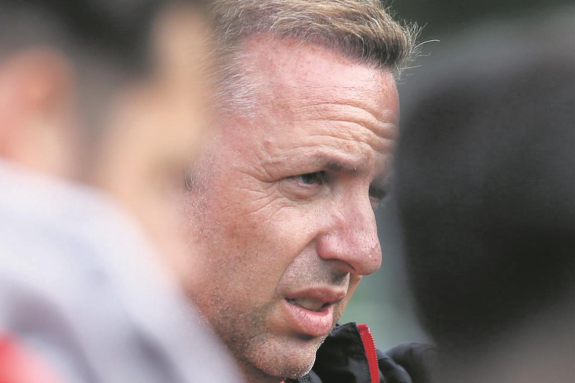 Weiteres Endspiel für die Etzwiesen-Elf Empfiehlt seiner abstiegsgefährdeten Mannschaft, nicht so sehr auf die Tabelle zu schauen, sondern auf dem Platz Vollgas zu geben: TSG-Vorstandsmitglied Marc Erdmann.Foto: A. Becher