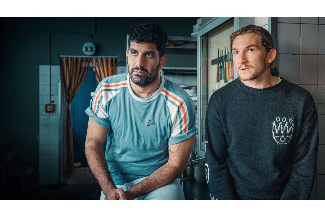 Emre Cakir (Rolle: Araz Barzani, li.), Augustin Groz (Rolle: Simon Rechnik).