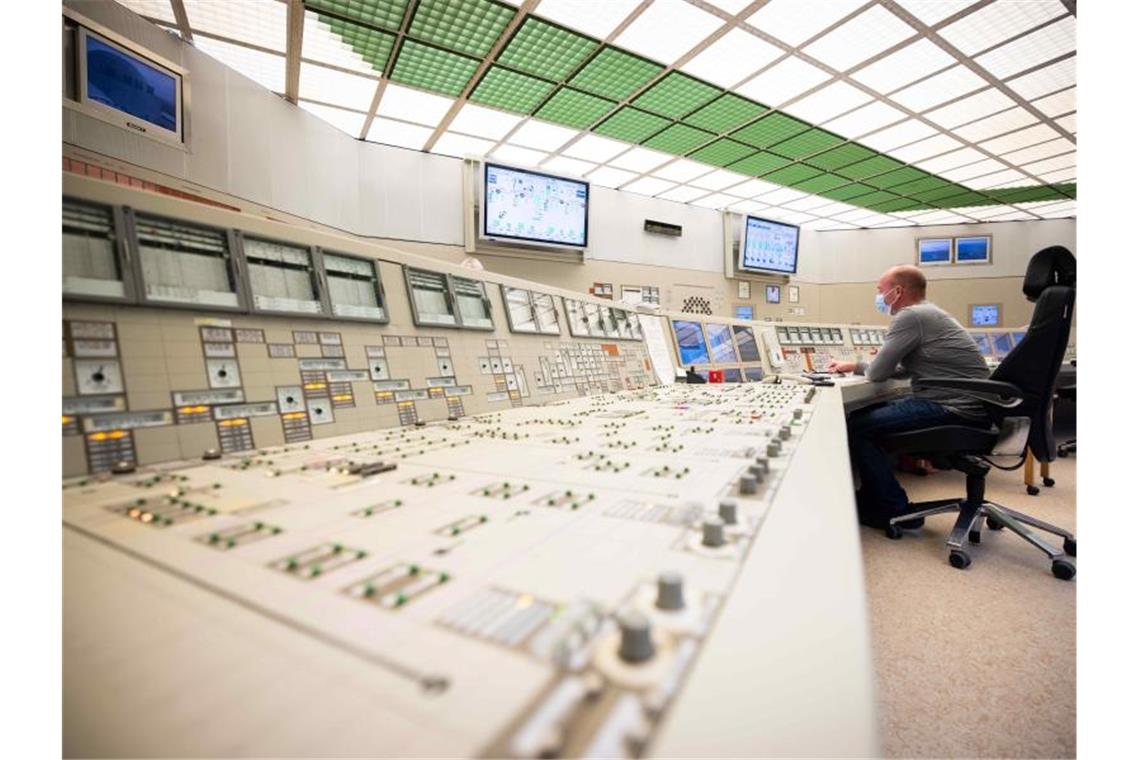 Ende des Jahres geht das Atomkraftwerk Brokdorf endgültig vom Netz. Foto: Christian Charisius/dpa