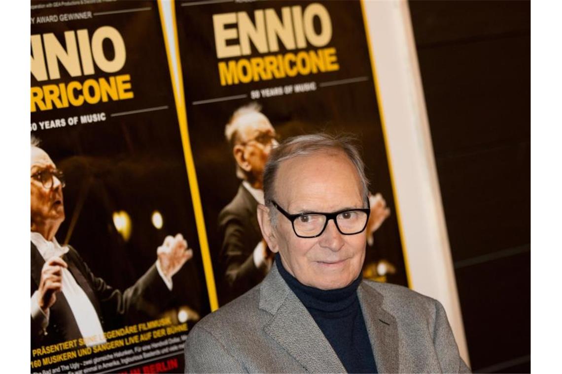 Filmkomponist Ennio Morricone gestorben Ennio Morricone ging auch im hohen Alter noch auf Tournee. Foto: Jörg Carstensen/dpa