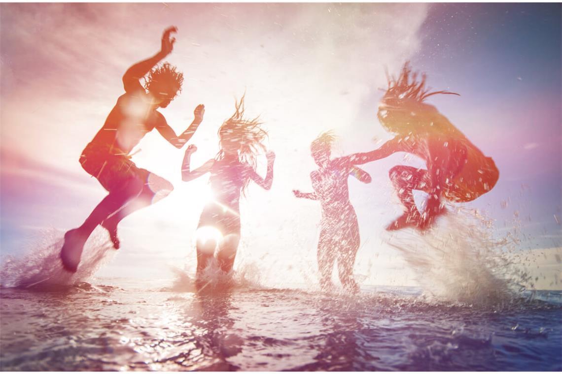 Entdecken Sie 41 abwechslungsreiche Ideen, um das schöne Wetter in vollen Zügen zu genießen. Ob allein, mit Freunden oder der Familie. Lassen Sie sich inspirieren.