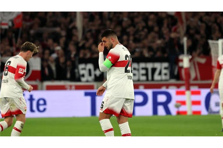 Enttäuschte Gesichter beim VfB überall: hier der Mittelfeldmann Angelo Stiller (li.) und Kapitän Deniz Undav.