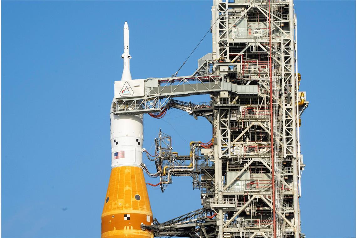 Erfahren Sie alles über die Artemis-2-Mission der NASA: Startzeit, Livestream und die Bedeutung der historischen Mondmission.