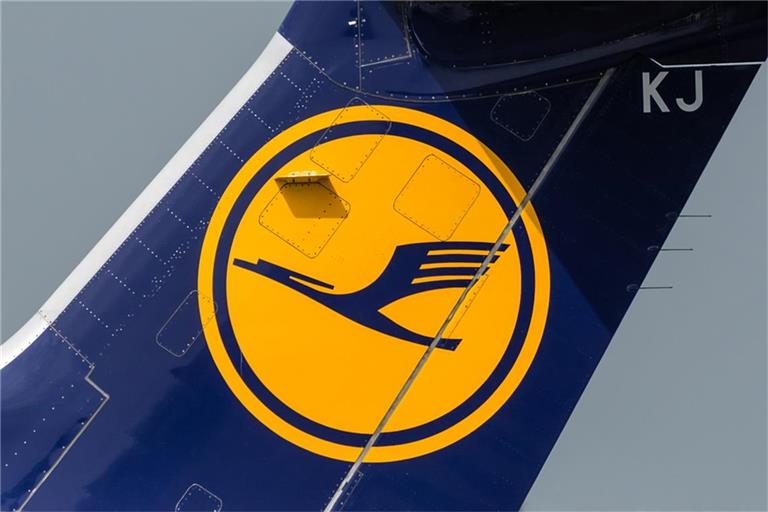 Erfahren Sie, warum die Lufthansa von Streiks betroffen ist. Hintergründe zu den Forderungen des Kabinenpersonals und der Piloten sowie den Auswirkungen auf Passagiere.