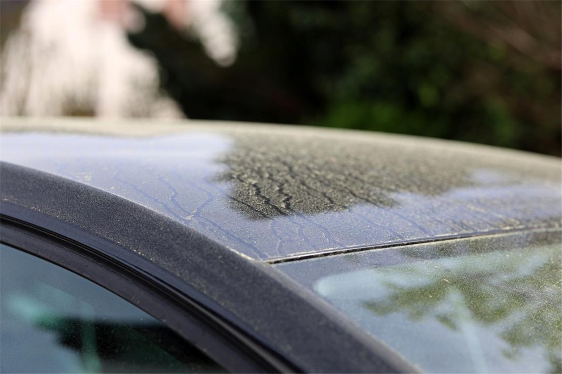 Erfahren Sie, wie lange das Wetterphänomen Deutschland noch begleitet, welche Auswirkungen es hat und wann wieder klare Sicht herrscht.