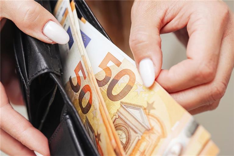 Erfahren Sie, wie viel Bürgergeld es ab Januar 2026 gibt. Alle Regelsätze im Überblick. Der Ausblick für Bürgergeld-Empfänger.