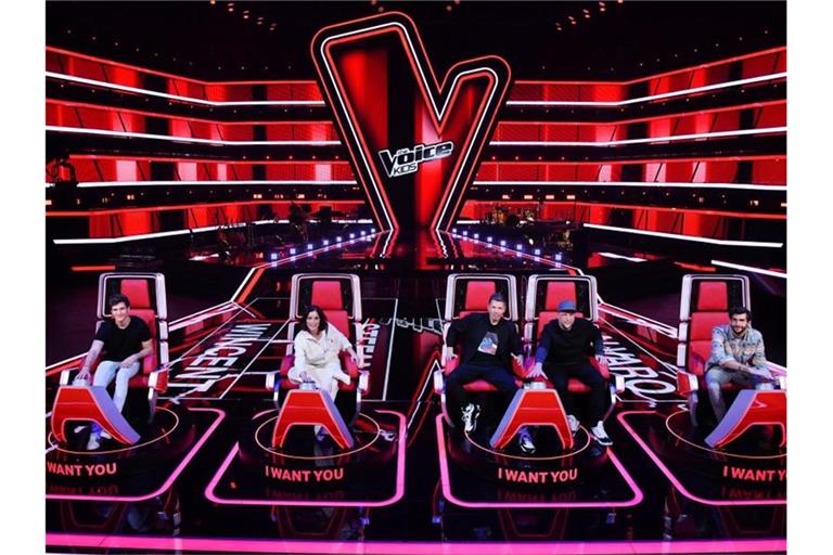 Erfahrene Musiker wie Smudo (2. v. r.) helfen den jungen Sängerinnen und Sängern in der Show „The Voice Kids“. Foto: Claudius Pflug/SAT.1/dpa