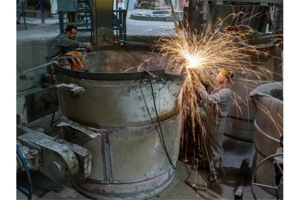 Trotz Krise bislang wenig Stellenabbau im Mittelstand „Erfreulich, dass sich der Mittelstand trotz des schwierigen Marktumfelds kämpferisch zeigt.“. Foto: Jens Büttner/dpa-Zentralbild/dpa