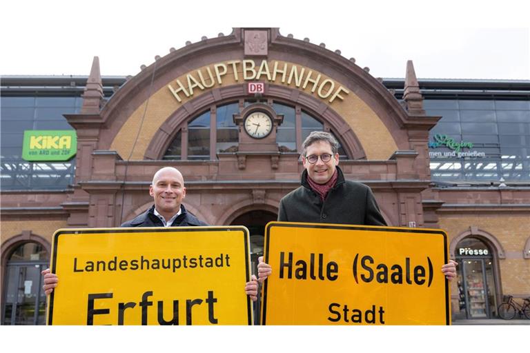Erfurts Oberbürgermeister Andreas Horn (CDU) und Halles OB Alexander Vogt (parteilos) werben für ihre Städte.