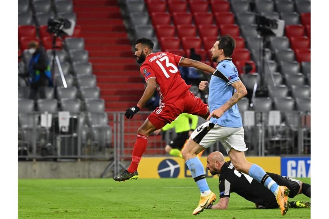 FC Bayern mit Pflichtsieg gegen Lazio ins Viertelfinale Eric Maxim Choupo-Moting (l) erzielte das 2:0 für den FC Bayern. Foto: Sven Hoppe/dpa