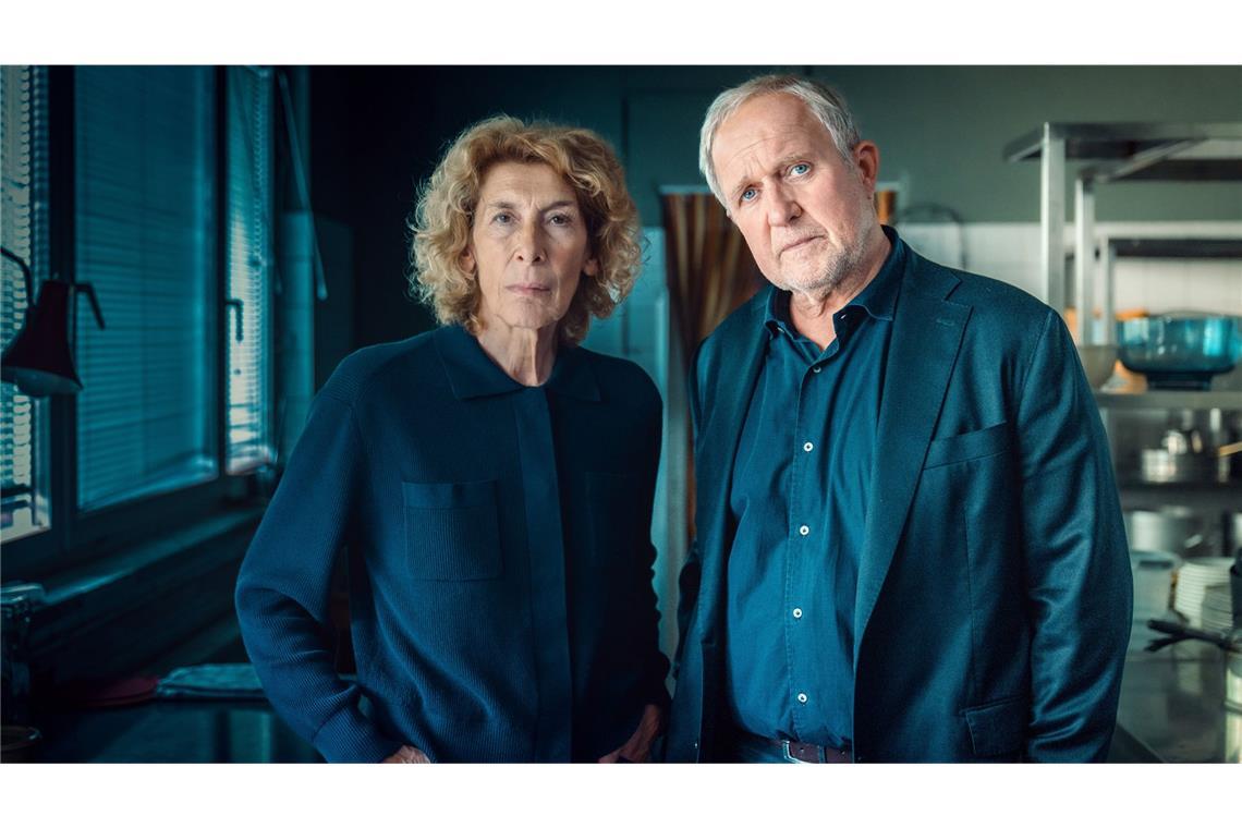 Ermitteln im Sonnenhof: Adele Neuhauser (Rolle: Bibi Fellner, li.), Harald Krassnitzer (Rolle: Moritz Eisner).