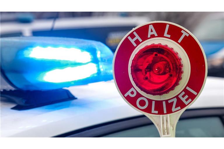 Ermittelt wird wegen versuchtem Totschlag. (Symbolbild)