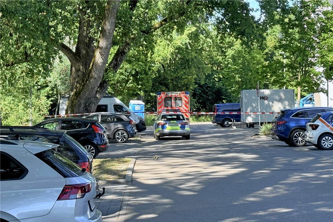 Ermittler der Kriminalpolizei sind vor Ort.Foto: 7aktuell.de/Alexander Hald
