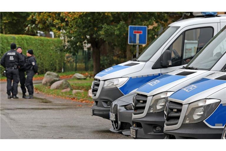 Erneut ist die Polizei im Fall des toten Fabian in der Region südlich von Güstrow aktiv. (Archivbild)