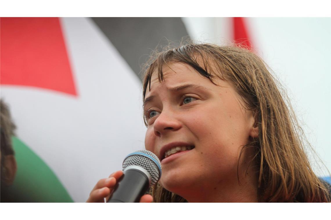 Brand auf Gaza-Schiff – widersprüchliche Angaben zur Ursache Erneut ist Greta Thunberg an Bord eines der Schiffe der Flotte. (Archivbild)