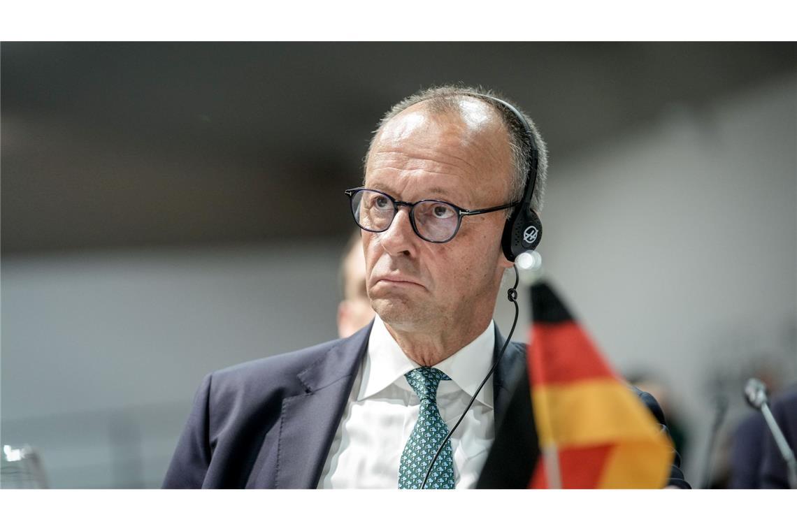 Ernster Blick im Plenum: Merz bei der COP30 in Belém.