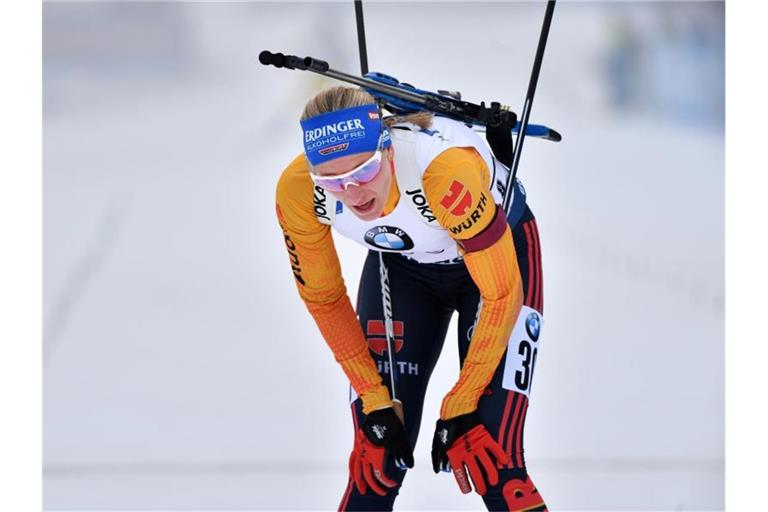 Erreicht erschöpft als 25. das Ziel: Vanessa Hinz. Foto: Martin Schutt/dpa-Zentralbild/dpa