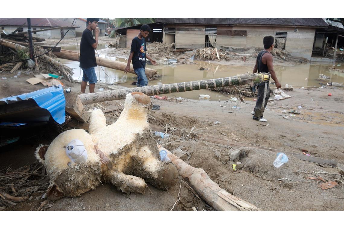 Erst langsam wird das ganze Ausmaß des Desasters klar.