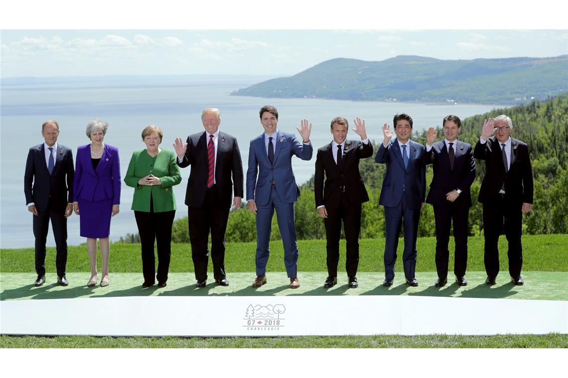 Worum es beim G7-Gipfel in Kanada geht Erst winkte er noch freundlich für Familienbild - dann ließ Trump 2018 am Ende den G7-Gipfel scheitern, indem er seine Zustimmung zur Abschlusserklärung zurückzog. (Archivbild)