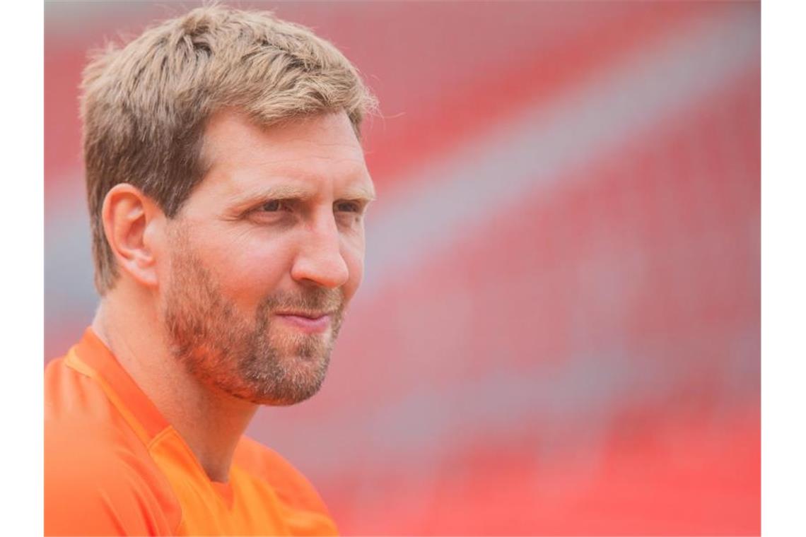 Nowitzki über Wechsel-Periode: „In 20 Jahren nicht erlebt“ Erstaunt und begeistert von den spektakulären Wechseln in der NBA: Dirk Nowitzki. Foto: Rolf Vennenbernd