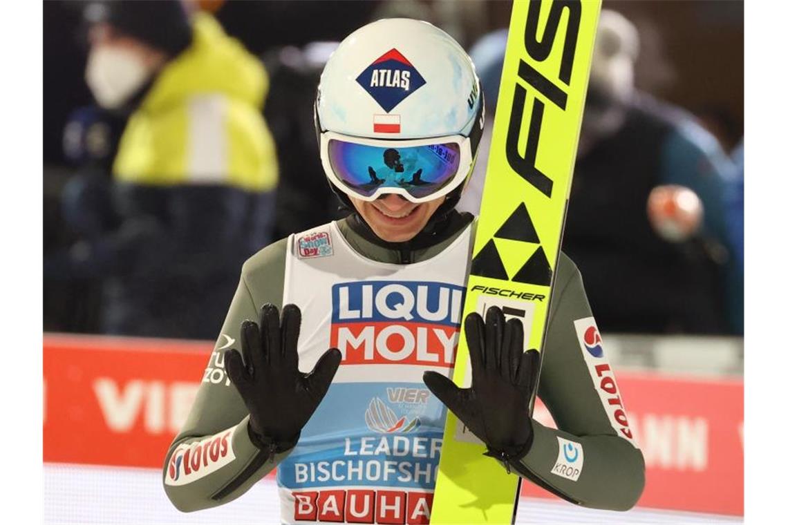 Stoch gewinnt Bischofshofen-Quali - DSV-Duo abgehängt Erster bei der Qualifikation on Bischofshofen: Kamil Stoch. Foto: Daniel Karmann/dpa