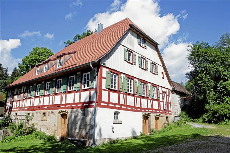 Erster Halt der Tour ist an der Meuschenmühle in Welzheim. Archivfoto: Ralph Steinemann