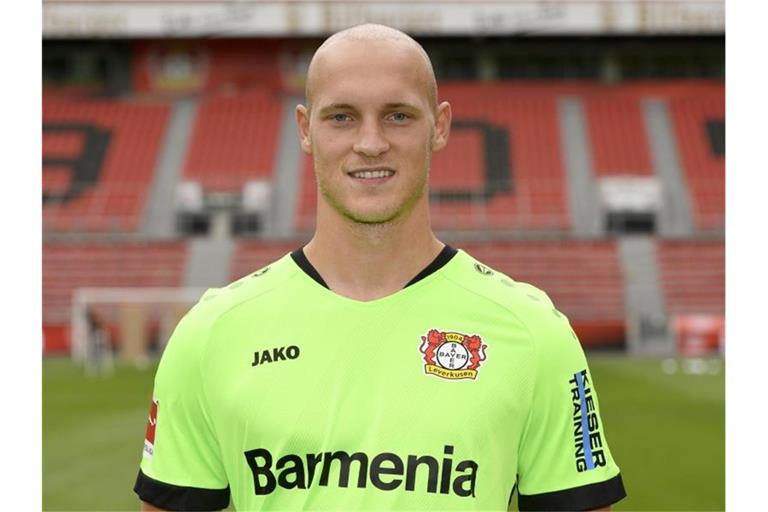 Erstmals seit acht Jahren wieder im Tor: Leverkusens Keeper Niklas Lomb. Foto: Ina Fassbender/POOL/AFP/dpa