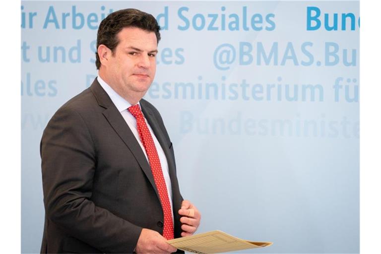 Erwägt eine Anhebung des Kurzarbeitergeldes: Hubertus Heil. Foto: Kay Nietfeld/dpa