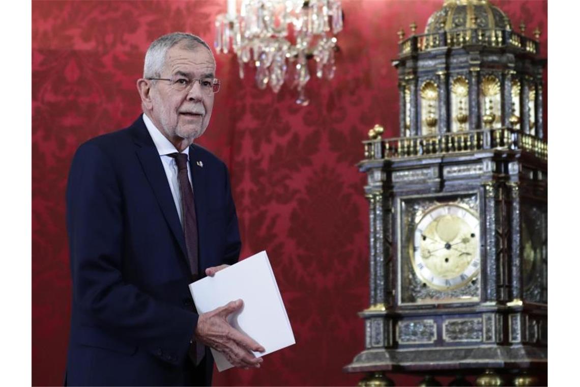 „Erwarten alle, dass die Regierung jetzt gemeinsam wieder an die Arbeit geht (...)“: Bundespräsident Alexander Van der Bellen. Foto: Lisa Leutner/AP/dpa