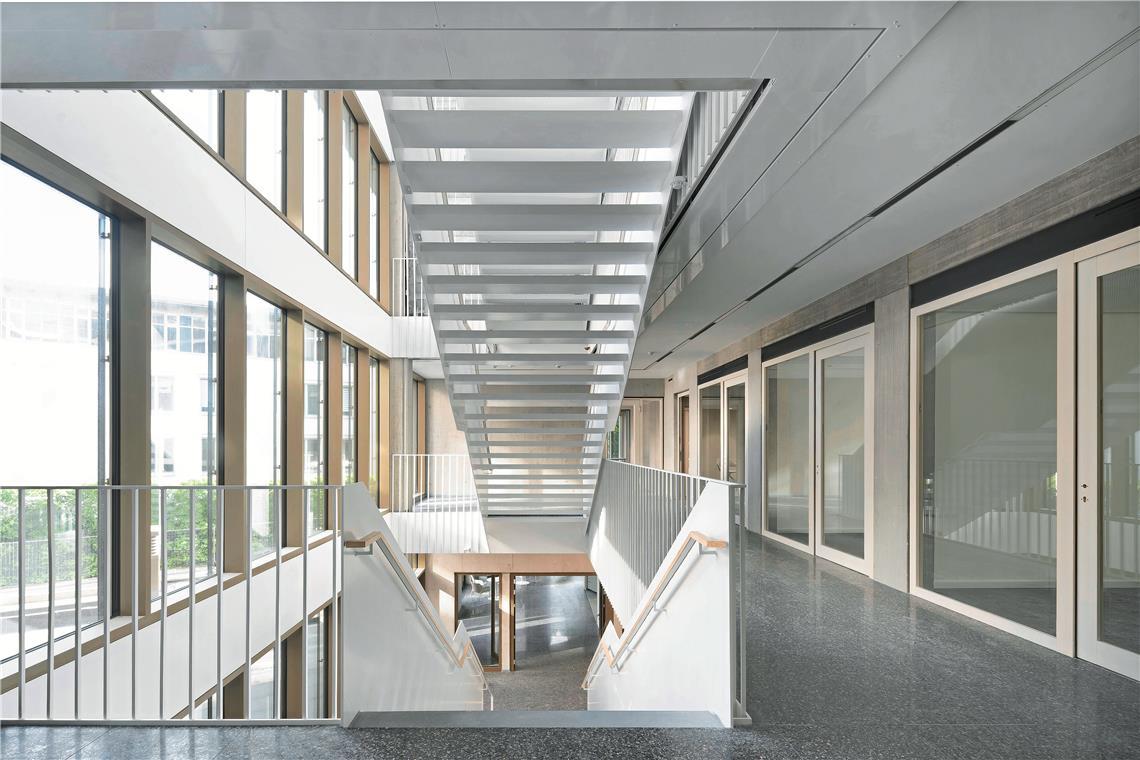 Erweiterungsbau Landratsamt Rems-Murr-Kreis, Waiblingen, innen. Architektur: a+r...