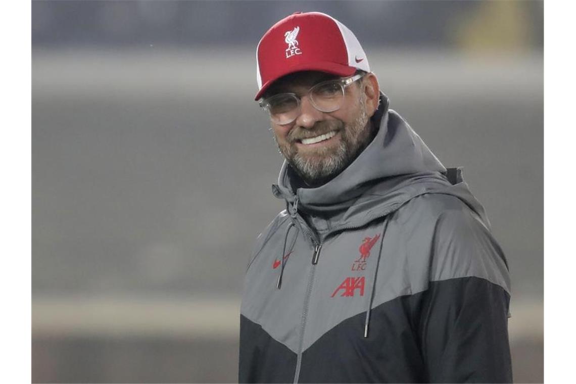 Es gäbe es wohl keinen Besseren, um das arg ramponierte Image des DFB-Teams aufzupolieren: Jürgen Klopp - bis 2024 in Liverpool gebunden. Foto: Luca Bruno/AP/dpa