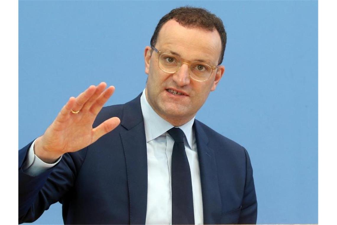 „Es geht darum, dass das Gesundheitswesen nicht überlastet wird“: Jens Spahn. Foto: Wolfgang Kumm/dpa