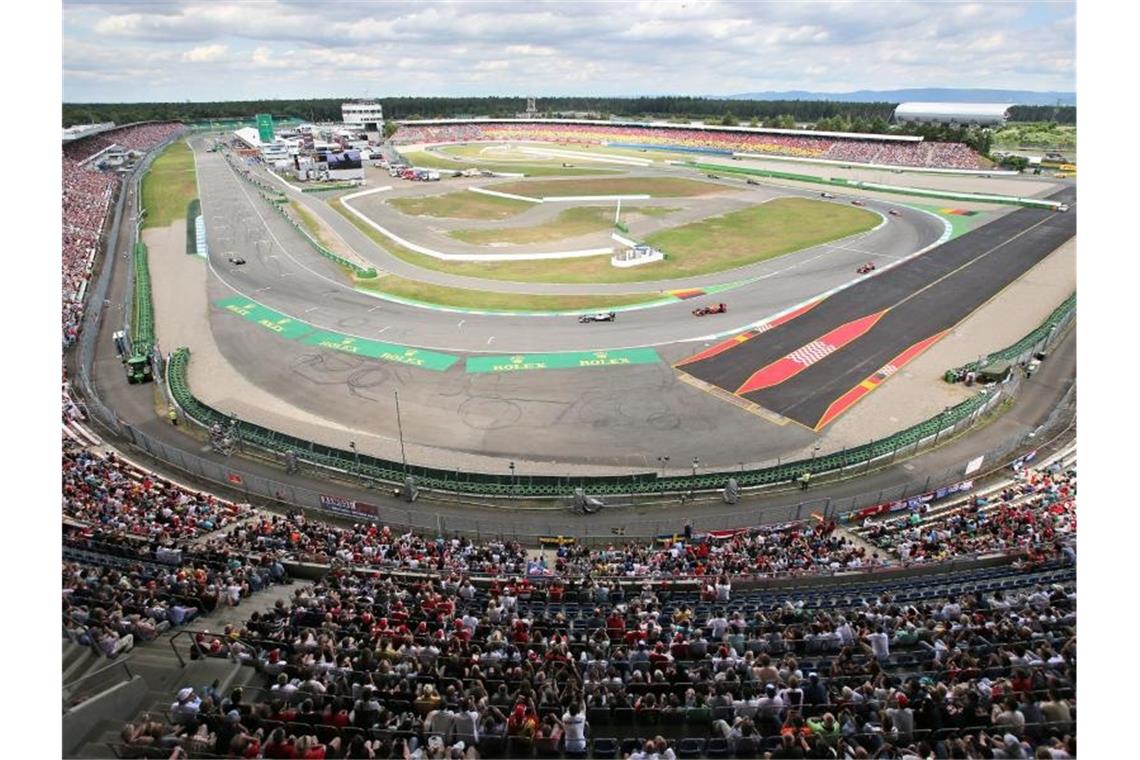Formel-1-Gastgeberland Deutschland: Eine Frage des Geldes Es ist weiterhin offen, ob künftig Formel-1-Rennen in Deutschland auf dem Hockenheimring stattfinden werden. Foto: Jan Woitas/dpa-Zentralbild/dpa