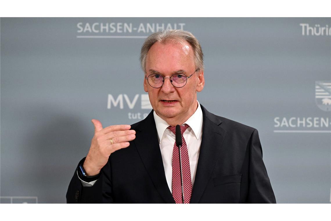 "Es muss jetzt eine Einladung ins Kanzleramt erfolgen", sagt Sachsen-Anhalts Ministerpräsident Reiner Haseloff.