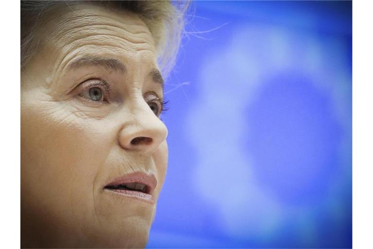Es sei Zeit, den europäischen Tourismus wieder in Schwung zu bringen, schreibt EU-Kommissionspräsidentin Ursula von der Leyen auf Twitter. Foto: Olivier Hoslet/EPA Pool/AP/dpa