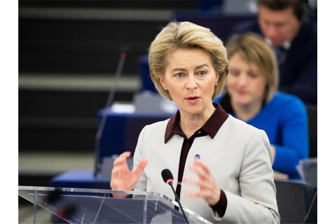 „Es sind etwa 75 Milliarden Euro weniger für die gesamte Periode“: EU-Kommissionschefin Ursula von der Leyen. Foto: Philipp von Ditfurth/dpa